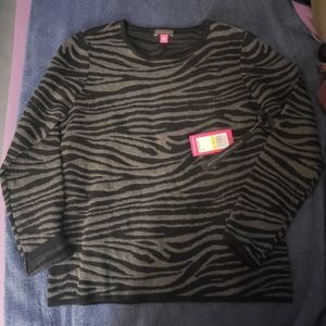 Animal Print Vince Camuto  medium sweater